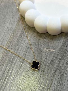 (Category: ) located in . Submitted by clazziejewelry (Listing ID 1468116490, Image 1). Description: .