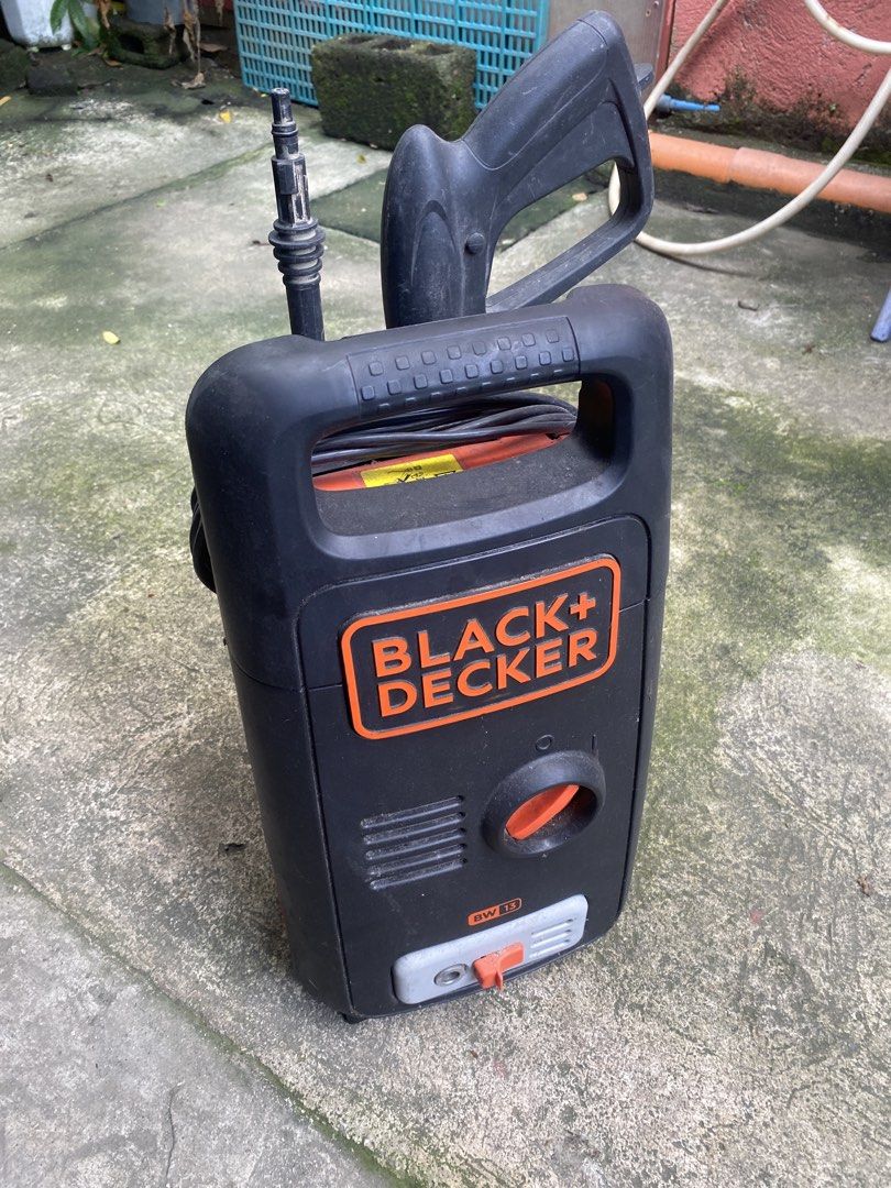 Black Decker Pressure Washer (Category: Construction Tools & Equipment) located in Pateros City. Submitted by jinakanishi (Listing ID 1468122760, Image 1). Description: Has no hose for the spray gun needs a replacement hose no other issues.