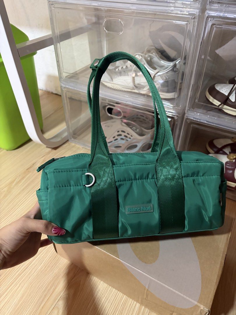 Blanc Nué Green Nylon Shoulder Bag (Category: Shoulder Bags) located in Mabalacat. Submitted by leyxzz_declutter (Listing ID 1468101418, Image 1). Description: - Blanc Nué Green Nylon Shoulder Bag - Condition: Excellent but needs cleaning rfs: Decluttering Slightly Negotiable .