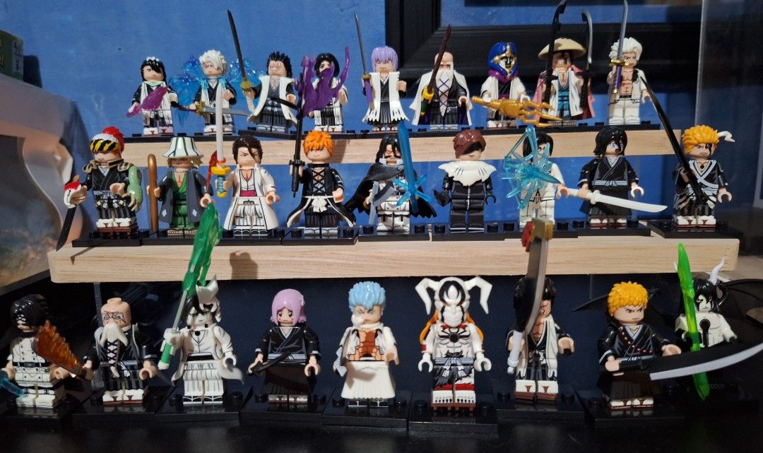 Bleach Anime Minifigures JUMP Comics Set (Category: Figurines & Statues) located in Manila. Submitted by xcel31 (Listing ID 1468104032, Image 1). Description: - 27 pcs - All in perfect condition except sa Vasto Lorde Ichigo (nabali sword) - Some pieces includes alternative face/body/sword 1.7k whole set + free white acrylic display box Location: Pasay City .