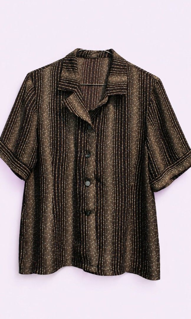 Blouse Brown (Category: Blouses) located in Pasay City. Submitted by fortuneflow888 (Listing ID 1468183546, Image 1). Description: For sale : Brown Blouse P215 pesos only! size: Medium made in Philippines Condition: Like new meet-up location / schedule: Greenbelt Chapel Makati / 12:00pm onwards / every Sunday only.