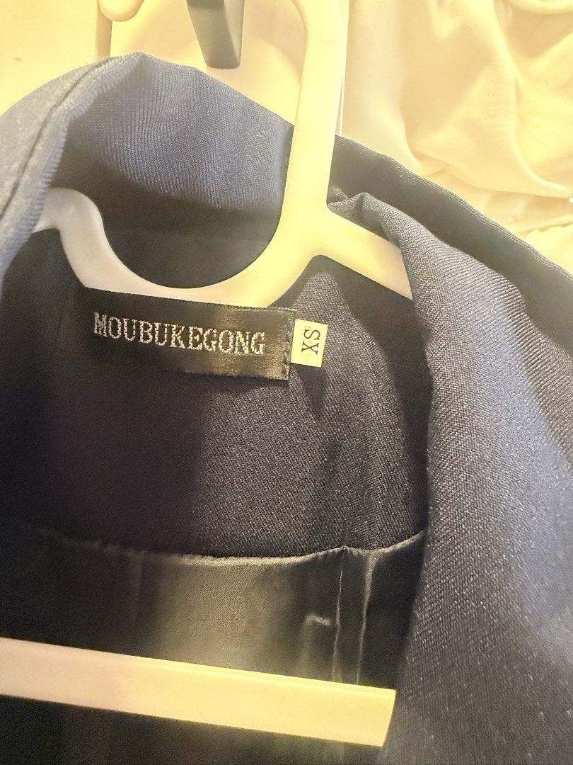 Blue blazer (Category: Coats, Jackets and Outerwear) located in Quezon City. Submitted by destashingmycloset (Listing ID 1468108397, Image 2). Description: .