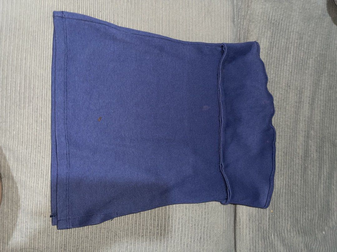 Blue Tube top (Category: Others Tops) located in Mandaluyong City. Submitted by smntazia (Listing ID 1468123710, Image 1). Description: Size: L to XL.