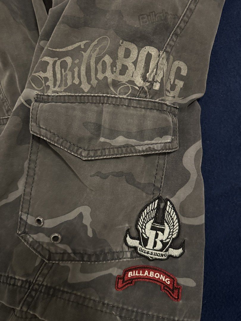 Billabong Boardshorts Camo (Category: Shorts) located in Quezon City. Submitted by mancave_stuff (Listing ID 1468190840, Image 3). Description: Billabong camo board shorts Australia Color: Military grey & light grey Size XL: W36” waist L22” 12” Leg opening (measured flat).