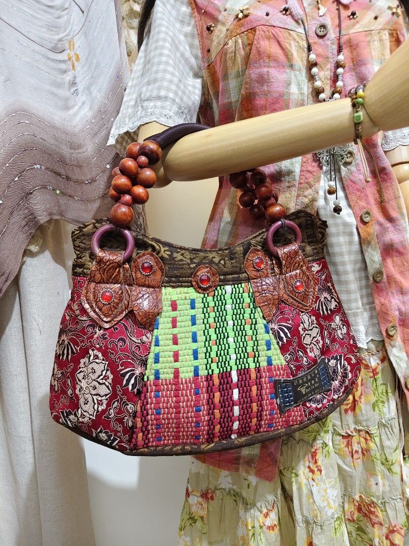 Boho/fairy bag (Category: Shoulder Bags) located in Manila. Submitted by chynii_28 (Listing ID 1468133883, Image 3). Description: .