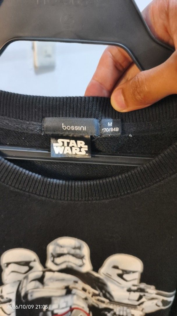 Bossini Star Wars Stormtrooper Black Sweatshirt Size M (Category: Coats, Jackets and Outerwear) located in Baguio. Submitted by monde_46 (Listing ID 1468062012, Image 2). Description: - Brand: Bossini - Item: Star Wars Long Sleeve Crewneck Sweatshirt - Design: Stormtrooper graphic with classic Star Wars logo on front, plain black back - Size: M (Tag: 170/84B) - Color: Black - Condition: Great for everyday casual wear and Star Wars fans.