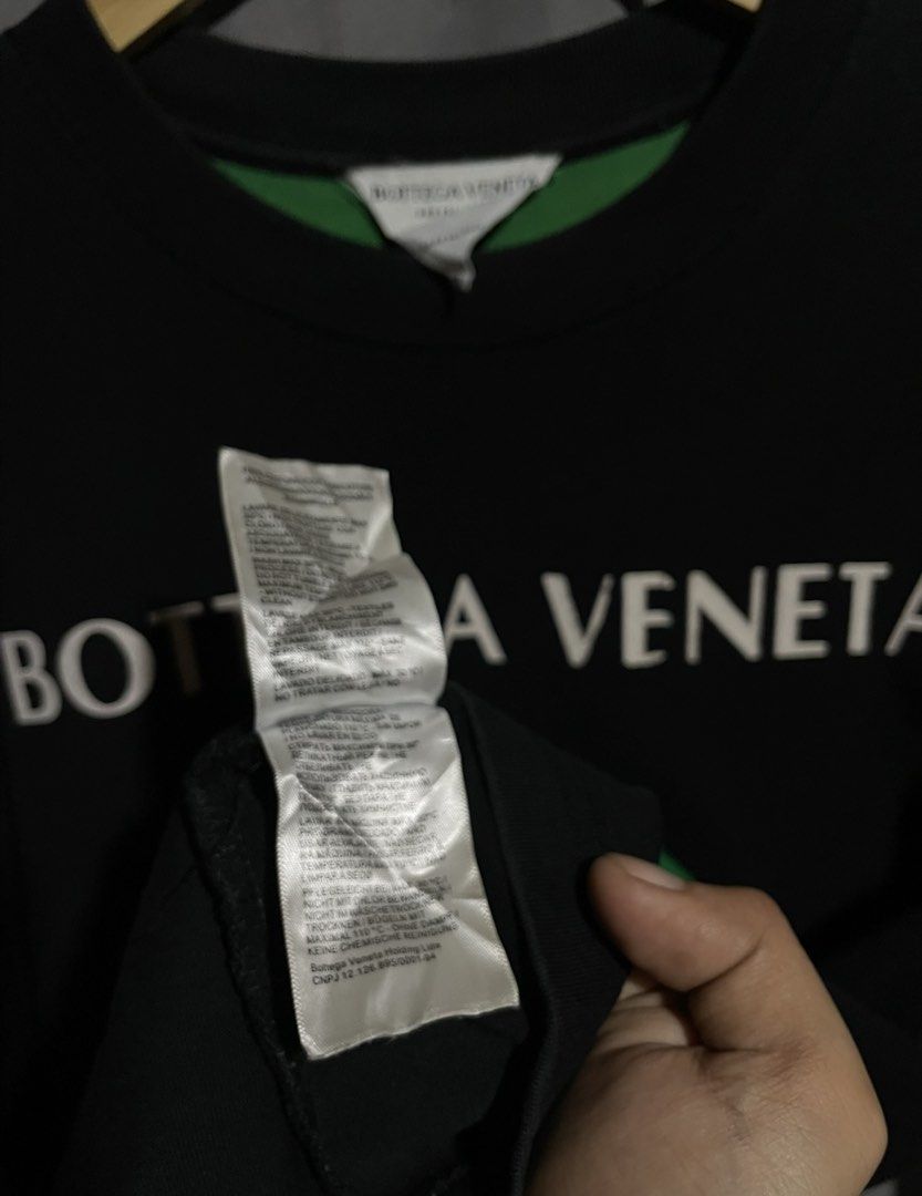 Bottega Veneta Bear Tee (Category: Luxury Apparel) located in Iloilo. Submitted by kaizenfinds7 (Listing ID 1468081496, Image 3). Description: Issue nasa pic Natuklap po ibang print Fits large Wearable pa naman +sf.