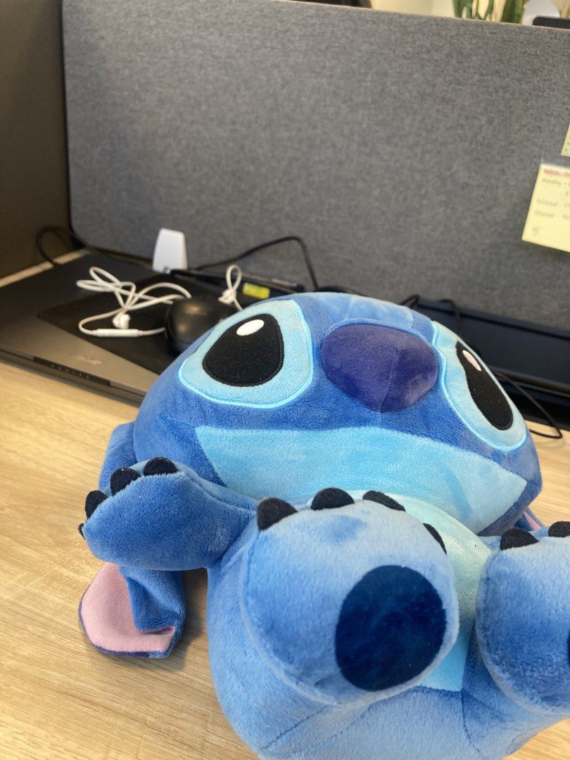 BRand New - STITCH BLUE MAGIC STUFF TOY (Category: Plushies & Soft Toys) located in Manila. Submitted by jieoxy (Listing ID 1468183961, Image 3). Description: 500 nalang Binigay sa’kin kaso wala na kami haha, bilhin niyo na pls ₱800 yan nabili -with paper bag pa -naka display lang yan mga 2weeks.