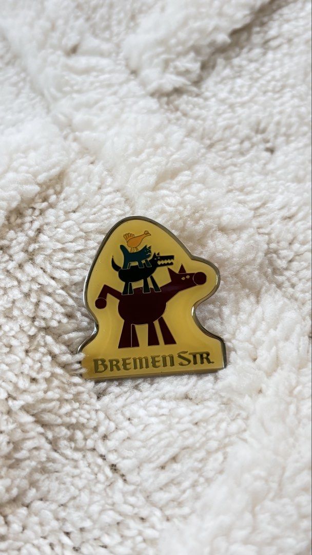 Bremen Str Pin (Category: Vintage Collectibles) located in Calamba. Submitted by cur8d (Listing ID 1468098521, Image 1). Description: .