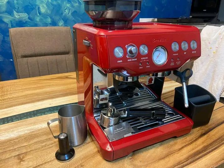 Breville Barista Express Espresso Machine Red (Category: Coffee Machines & Makers) located in Pagadian. Submitted by mamithere (Listing ID 1468135985, Image 3). Description: - Model: Breville Barista Express (Eye-catching Red) - Built-in conical burr grinder for fresh beans - Professional steam wand for microfoam milk texturing - Central pressure gauge for optimal extraction monitoring - Included Accessories: Stainless steel milk jug, tamper, por