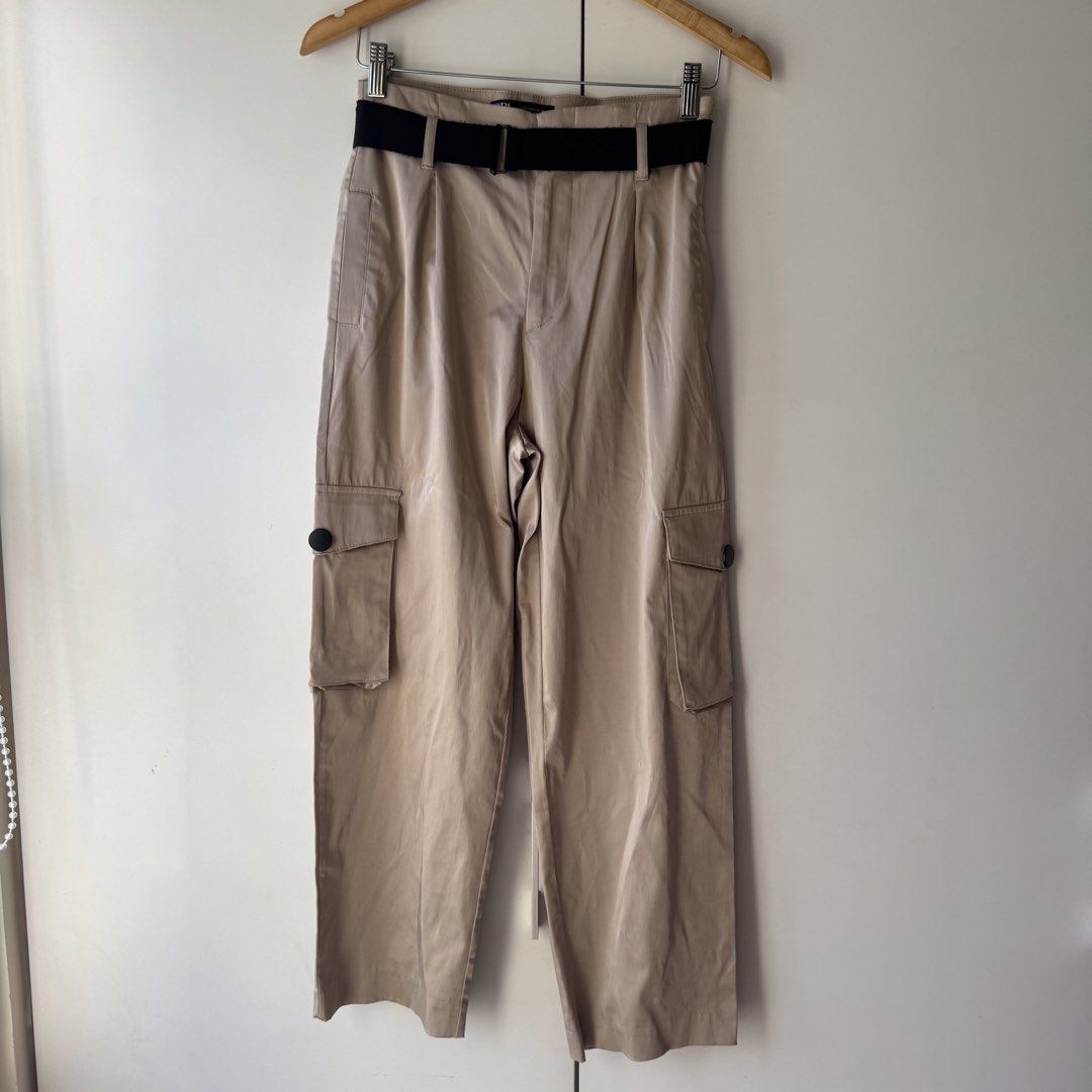 brown cargo pants w/ pockets & belt (Category: Other Bottoms) located in Paranaque City. Submitted by ursaturdayfaves (Listing ID 1468198730, Image 1). Description: .