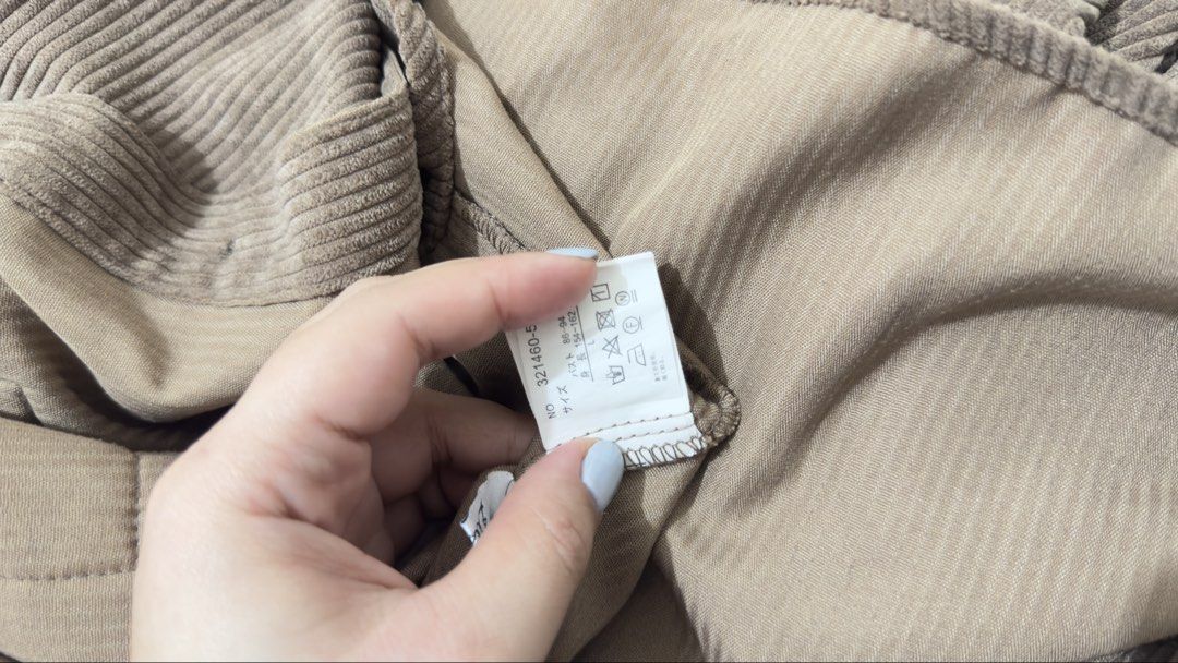 Brown Corduroy Button Down Overshirt Jacket (Category: Coats, Jackets and Outerwear) located in Manila. Submitted by warmbird.ac6e1a (Listing ID 1468215989, Image 3). Description: .