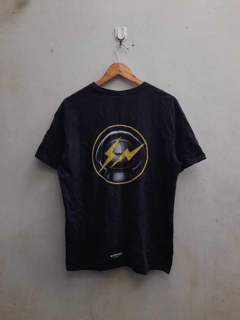 BT21 x Fragment SSLV-T "CHIMMY" (Category: Tshirts & Polo Shirts ) located in Iloilo. Submitted by mnky.bsns03 (Listing ID 1468162079, Image 1). Description: 9.5/10 Color rate No Issues 27 Length 21 Width.