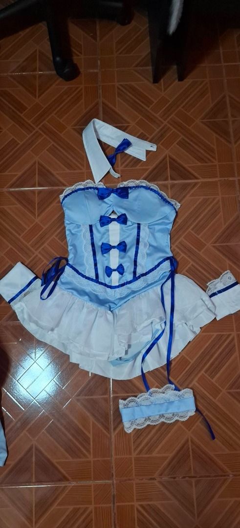 bunny marin full set cosplay ! (Category: Sets or Coordinates) located in General Trias. Submitted by shinokazaki (Listing ID 1468245498, Image 2). Description: BRAND NEW with styled wig comes with bunny suit, headband, cuffs, collar, lace leg garter sf will depend on location.