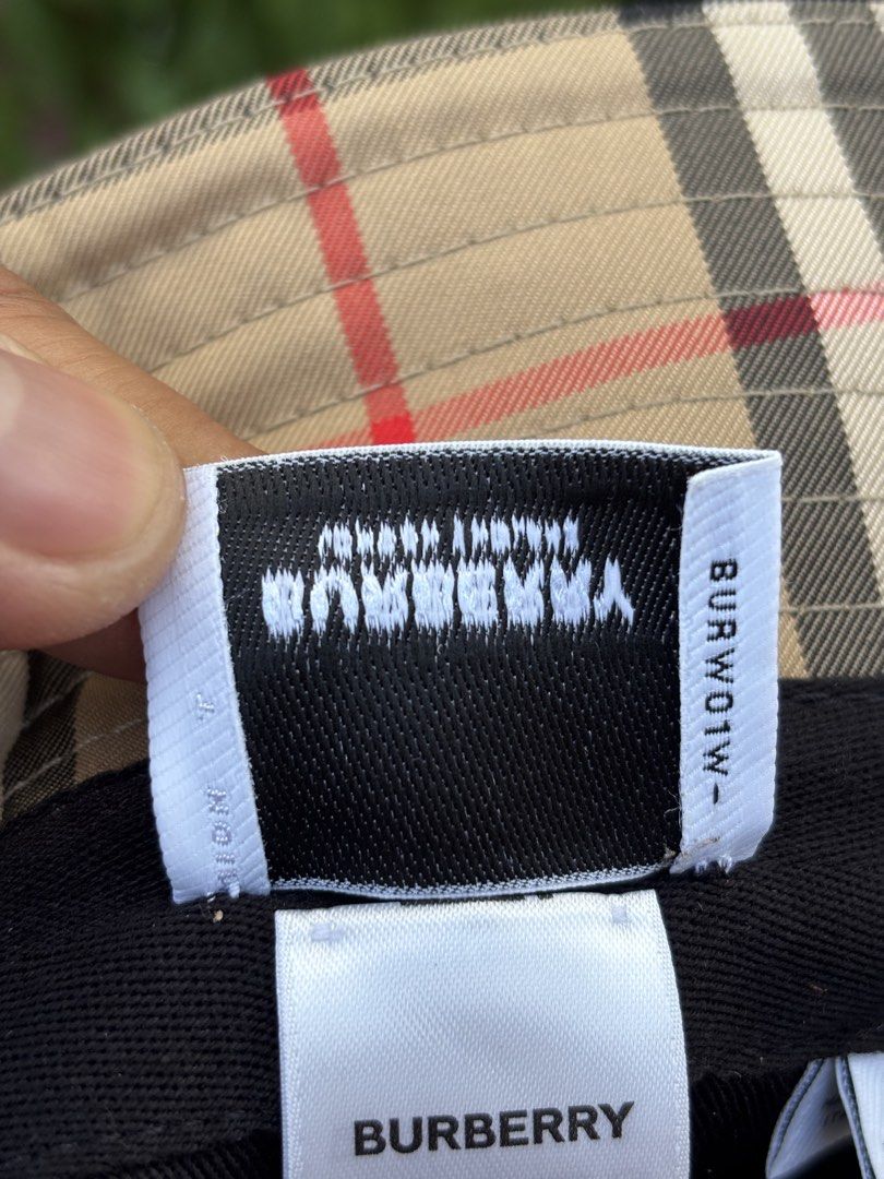 Burberry (Category: Luxury Accessories) located in Taytay. Submitted by leanmark103093 (Listing ID 1468119522, Image 3). Description: BURB€RR¥ 0rig Icon Check Bucket Hat 10/10 Condition Good as new Unisex kids 8 to 12 years old 2500 Shipped.