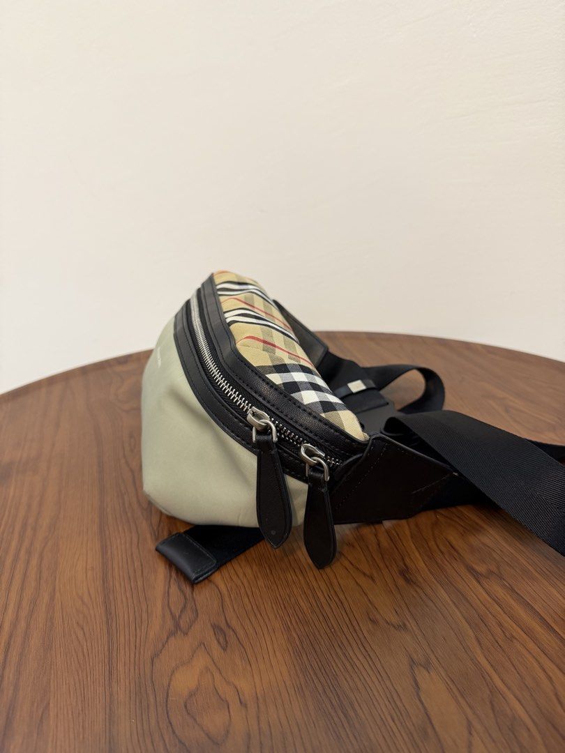 Burberry BeltBag (Category: Luxury Bags & Wallets) located in San Fernando. Submitted by gbagscollection (Listing ID 1468201364, Image 2). Description: No issue Like new Sobrang kinis pa .