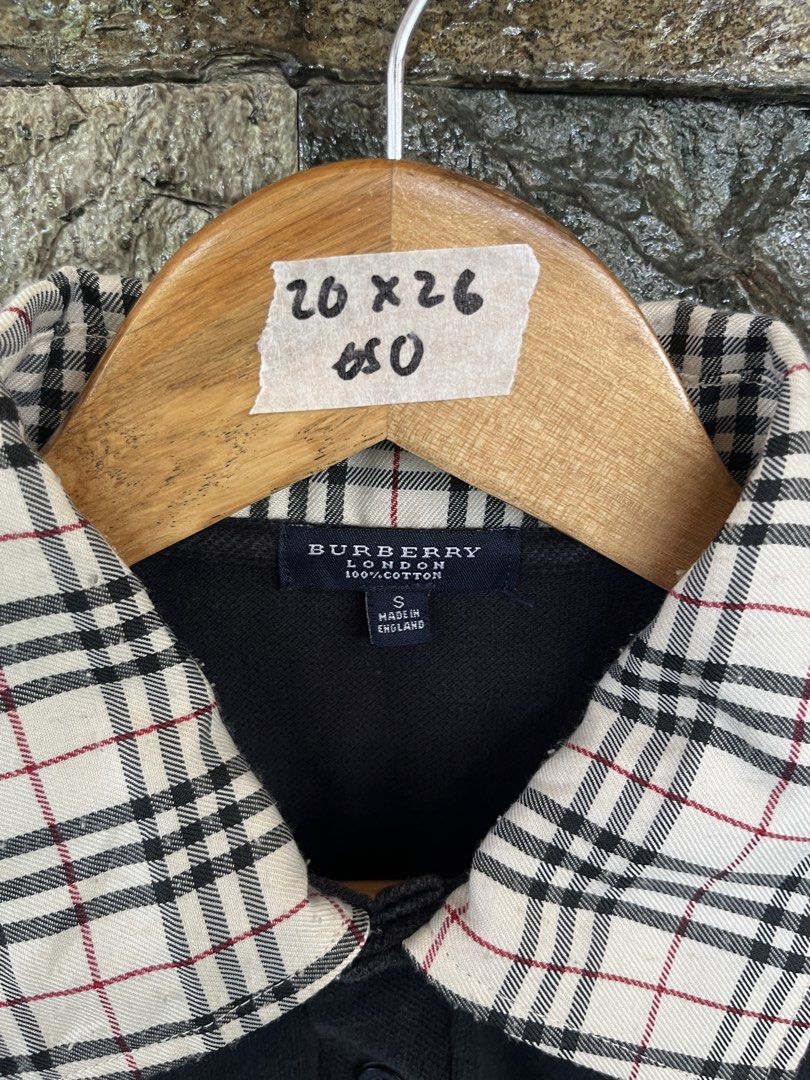 Burberry Black Poloshirt (Category: Tshirts & Polo Shirts ) located in Cagayan de Oro. Submitted by curatedheirloomph_ (Listing ID 1468232937, Image 2). Description: 𝘿𝙞𝙢𝙚𝙣𝙨𝙞𝙤𝙣𝙨: 20x26 𝘽𝙚𝙨𝙩 𝙁𝙞𝙩: Medium 𝘾𝙤𝙣𝙙𝙞𝙩𝙞𝙤𝙣 & 𝘾𝙤𝙡𝙤𝙧 𝙍𝙖𝙩𝙚: Excellent (9.5/10) 𝙄𝙨𝙨𝙪𝙚: Minimal signs of usage.