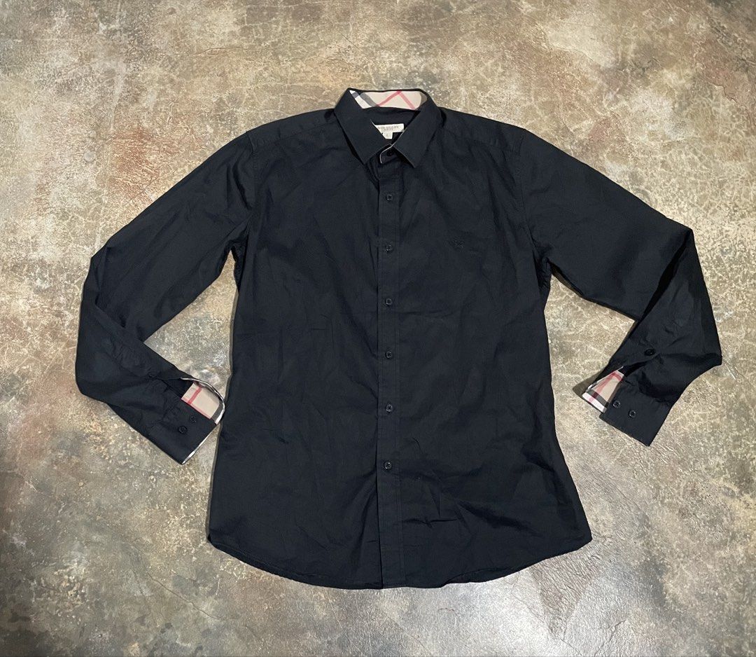 Burberry Brit longsleeve (Category: Looking For) located in Davao. Submitted by mj_designervintagecurator (Listing ID 1468176217, Image 3). Description: 📌In good condition 📌shoulder 16.5 - bust 42 - armpit 18- length 28 inches.