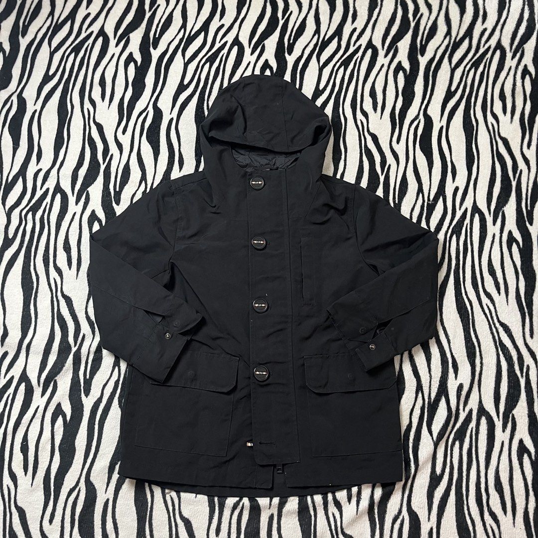 Burberry coat (Category: Coats, Jackets and Outerwear) located in Manila. Submitted by royaldripmanila (Listing ID 1468279940, Image 1). Description: Missing 1 botton W18.5 L23.5.