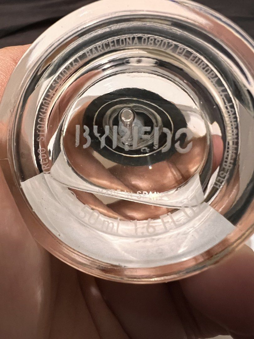 Byredo Desert Dawn Eau de Parfum 50ml (Category: Fragrance & Deodorants) located in Pasay City. Submitted by quickreseller (Listing ID 1468192884, Image 3). Description: - Brand: Byredo - Fragrance: Desert Dawn (Latest collection warm woody amber scent) - Size: 50ml Eau de Parfum 30+ ml Bought in bangkok No receipt RFS: bought le labo.