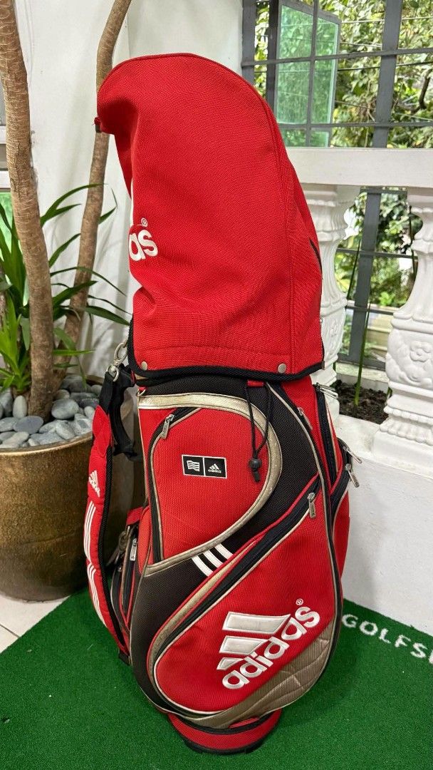 Callaway Razr Edge Men's RH Golf Set (Category: Golf) located in Rizal. Submitted by delrosariojennilyn16-36720 (Listing ID 1468099770, Image 2). Description: Callaway Razr Edge Men's RH Golf Set Included in the set: Callaway Razr Edge irons: 5,6,7,8,9,P,S - Graphite R flex Callway Razr X wood 3 - R flex Callaway Razr X utility 3 & 4 - R flex Callaway Razr Fit driver 9.5⁰ -Fubuki shaft S flex Callaway white hot putter Adidas golf bag Price: 34,89