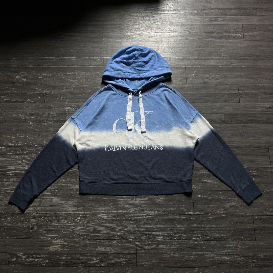 Calvin Klein tie dye crop sweatshirt Small (Category: Coats, Jackets and Outerwear) located in Baao. Submitted by lythrift2005935 (Listing ID 1468069237, Image 2). Description: Calvin Klein tie dye crop sweatshirt S 23 Width x 22 Length Excellent - No issue - 10/10 Color rate Mine ₱499 + sf.