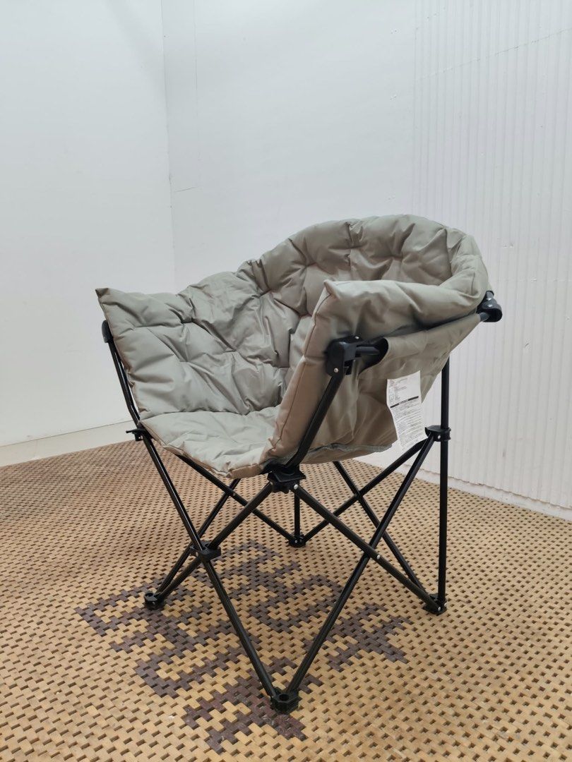 Camping chair (Category: Chairs) located in Quezon City. Submitted by matetdevis13 (Listing ID 1468223014, Image 2). Description: UNITED ARROWS Folding Moon Chair / Lounge Chair, Lightweight, Compact, For Outdoor Camping/Indoor Napping Price: 4,500 L30 x W19 x H34/15.5 In good condition Code JMD16-M382.