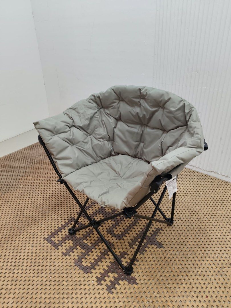 Camping chair (Category: Chairs) located in Quezon City. Submitted by matetdevis13 (Listing ID 1468223014, Image 1). Description: UNITED ARROWS Folding Moon Chair / Lounge Chair, Lightweight, Compact, For Outdoor Camping/Indoor Napping Price: 4,500 L30 x W19 x H34/15.5 In good condition Code JMD16-M382.