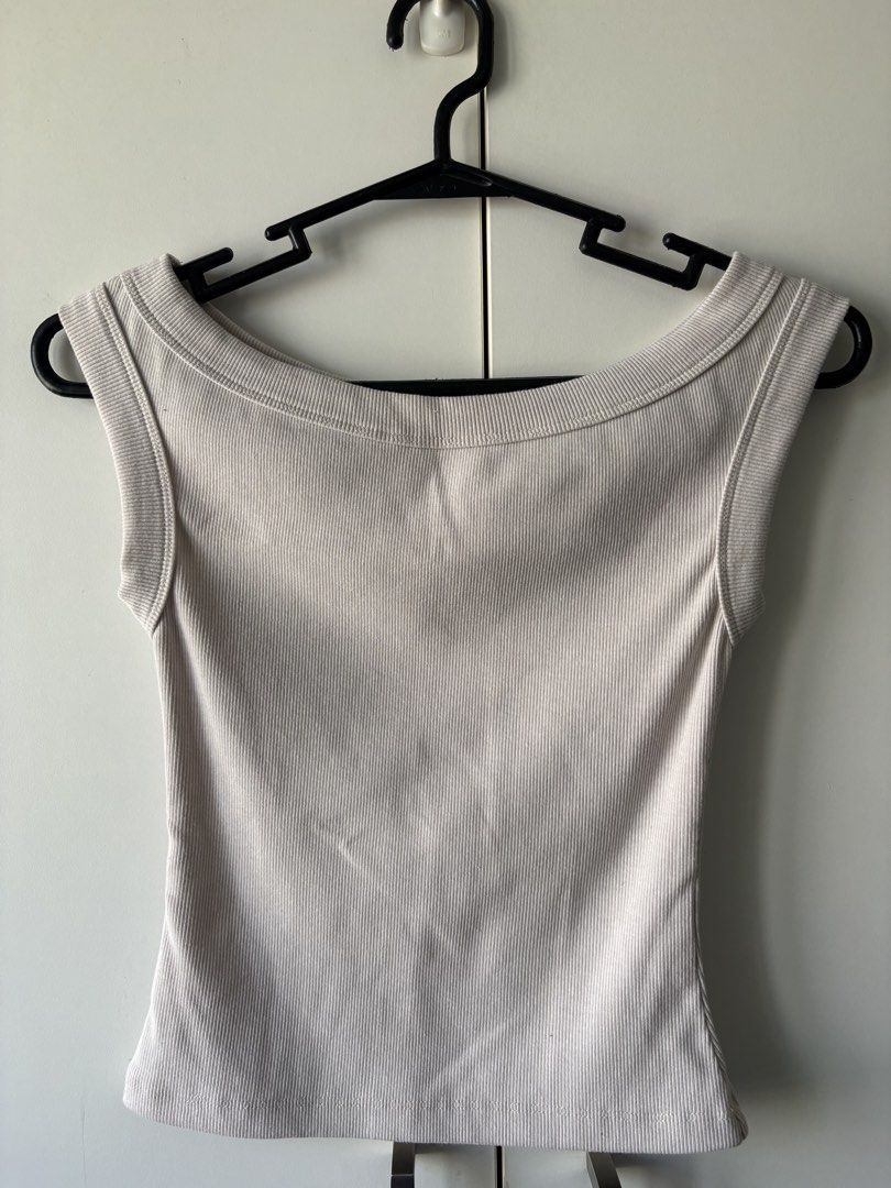 Candy Linen Tank Top - Small (Category: Sleeveless) located in Quezon City. Submitted by misserika (Listing ID 1468068555, Image 2). Description: - Brand: Candy - Size: Small - Color: Linen - Material: Soft, stretchy ribbed fabric - Condition: New - RFS: Color is unflattering on me 😅.