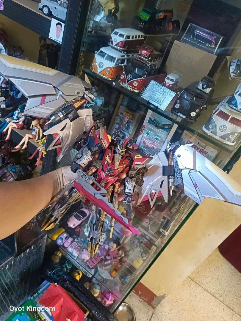 Cang Toys Dinobots (combiner) (Category: Figurines & Statues) located in Manila. Submitted by montem (Listing ID 1468191436, Image 2). Description: Cang toys dinobots ( combiner) Mp scale With boxes No issue 9 to 10 inches Fully articulated hanggang daliri Dalawa nalang kulang niyo diyan para mabuo si vulcanicus Location : san pablo laguna Mod : lalamove & jnt Mop : gcash go tyme & paymaya.