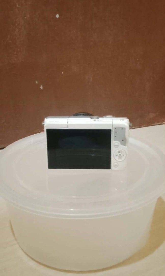Canon eos m10 (Category: Cameras) located in Amulung. Submitted by lllyth (Listing ID 1468005973, Image 3). Description: RUSH STILL NEGOTIABLE ! ISSUE: Blinking lang sya pag inoon d nag tutuloy, can send vids. Nasa Sta Rosa Laguna rn yung cam pina diagnose ko, dko keri presyo kayo nalang paayos. NEED KO RIN FUNDS NGAYON 🙏 CAN DO 2 GIVES.