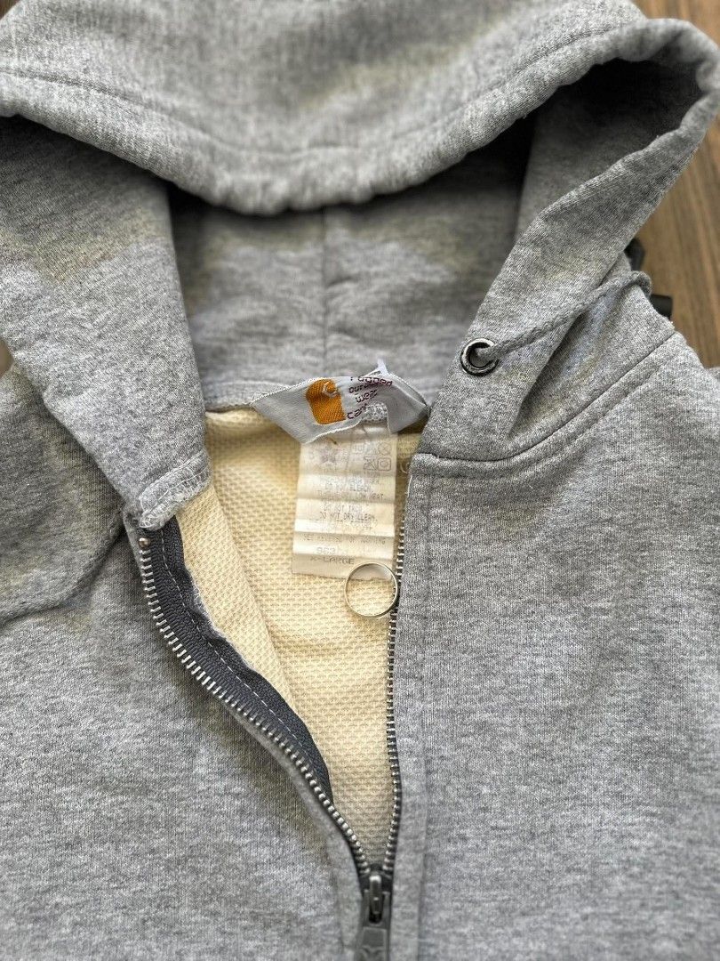 Carhartt (Category: Announcements) located in Alegria. Submitted by karlojis22 (Listing ID 1468270061, Image 3). Description: need wash.