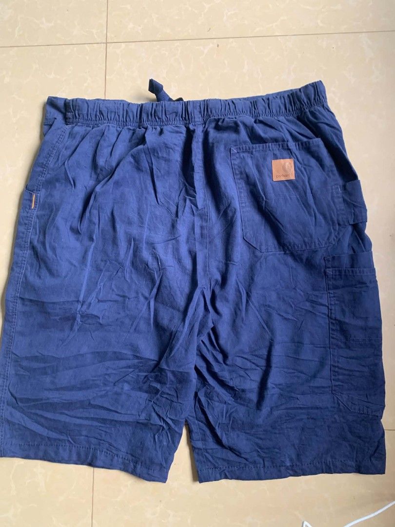 Carhartt Carpenter Cargo Scrub (Category: Shorts) located in Calape. Submitted by thriftgoodsarchive3 (Listing ID 1468144277, Image 1). Description: Carhartt carpenter cargo scrub length 22 leg open 10.