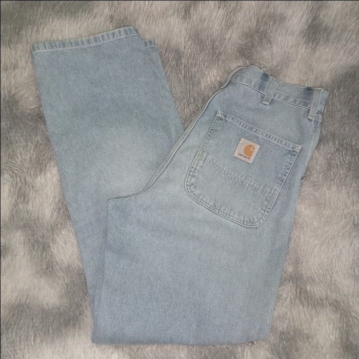 Carhartt jeans baggy style (Category: Activewear) located in Cebu City. Submitted by sukitriftshop474747 (Listing ID 1468233369, Image 3). Description: Excellent condition No issue W30 L32 Leg 12 Hem 8 Colorate 9/10 Authentic.