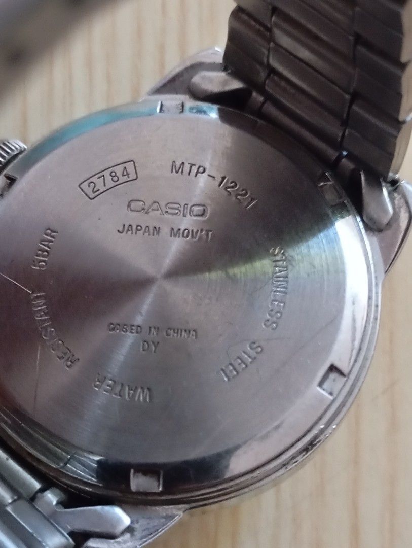 Casio (Category: Men's Watches) located in Las Pinas. Submitted by quick_deals_great_finds2 (Listing ID 1468111539, Image 3). Description: Original good working condition Quartz with battery 40mm Fits wrist size 6.8 inches.