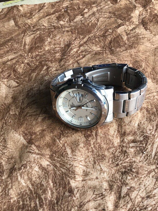 Casio edifice Quartz authentic (Category: Men's Watches) located in Baguio. Submitted by agozun61 (Listing ID 1468082919, Image 3). Description: Quartz authentic Big Size.Good condition..