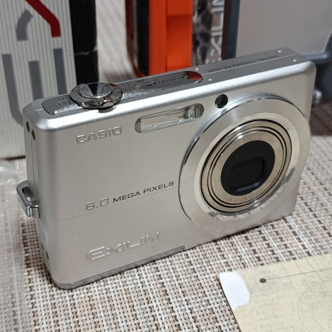 Casio Exilim 6.0 Mega Pixels with unused waterproof case (Category: Vintage Collectibles) located in Las Pinas. Submitted by 84vintage (Listing ID 1468107585, Image 1). Description: Excellent working condition with no issues. Comes with its dedicated underwater casing in Bnew condition with box. Serious inquiries only Actual photos posted. Please examine them carefully as they are part of the description. --📌 MUST READ Before Dealing with us 📌-