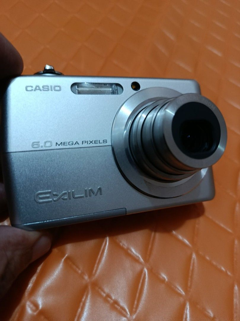 Casio Exilim 6.0 Mega Pixels with unused waterproof case (Category: Vintage Collectibles) located in Las Pinas. Submitted by 84vintage (Listing ID 1468107585, Image 2). Description: Excellent working condition with no issues. Comes with its dedicated underwater casing in Bnew condition with box. Serious inquiries only Actual photos posted. Please examine them carefully as they are part of the description. --📌 MUST READ Before Dealing with us 📌-