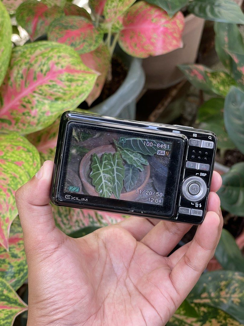 Casio Exilim-Z29 Digital camera digicam 10 megapixels (Category: Cameras) located in Paranaque City. Submitted by momochiii24 (Listing ID 1468227399, Image 3). Description: Casio Exilim-Z29 Digital camera digicam 10 megapixels rush sale! PRICE:3,000 LP:2,800 fully functional All buttons are working zoom and flash are also working super ganda ng sample shot no lcd burn no dust when zoom sign of usage:7/10 medyo magasgas lcd,some paint chips(bawal 