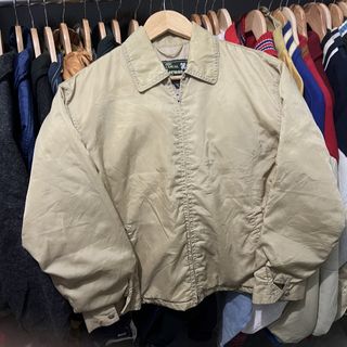 (Category: ) located in . Submitted by itsvintageclothing (Listing ID 1468158623, Image 1). Description: .