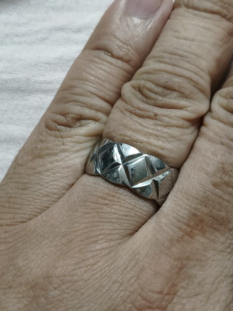 Cc ring, size 7.5 , 1 narrow, 1 wide (Category: Rings) located in Manila. Submitted by maxineamber (Listing ID 1468195820, Image 2). Description: Cc ring, size 7.5 , 1 narrow, 1 wide.. stainless steel.
