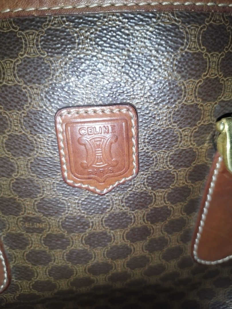 Celine Macadam Brown Tote Bag Vintage (Category: Luxury Bags & Wallets) located in Rizal. Submitted by purplemon117.8 (Listing ID 1468281875, Image 3). Description: Wala un 1 strap as seen in pics goOds pa sana tu...min scafF lng sa lips, min rubs sa corners liniS pa loob .