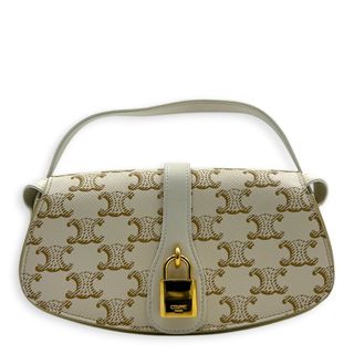 (Category: ) located in . Submitted by carousellluxury (Listing ID 1468168079, Image 1). Description: .