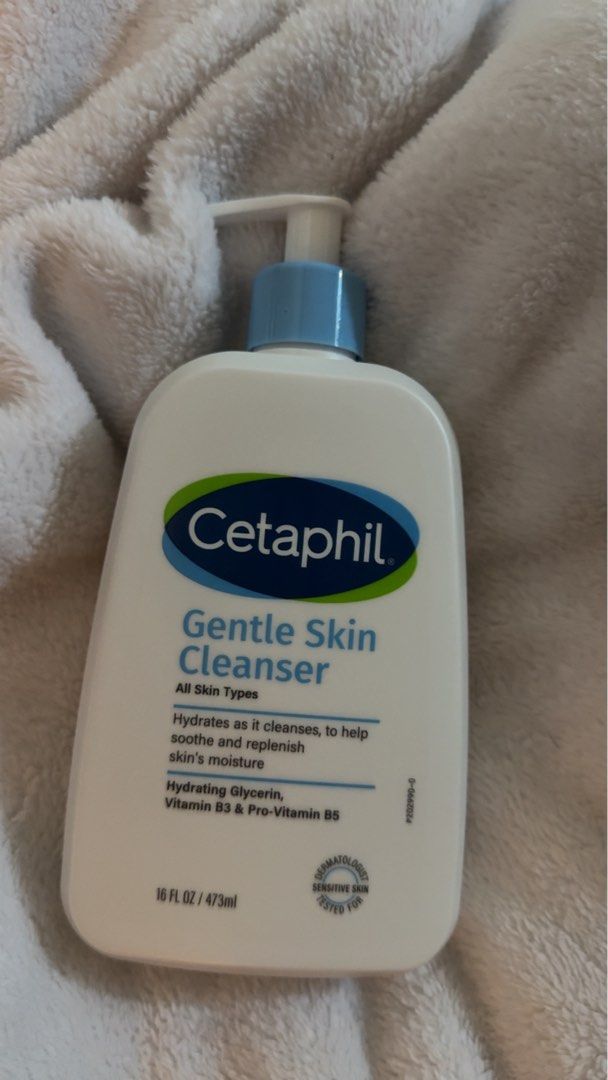 Cetaphil face wash (never been opened) (Category: Face Care) located in Manila. Submitted by emilyclothes.usa (Listing ID 1468282413, Image 1). Description: .