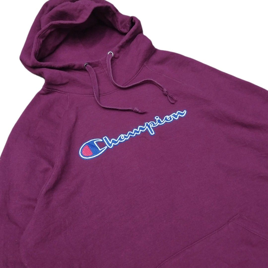Champion Burgundy Script Hoodie (Category: Hoodies) located in Cavite. Submitted by spinfits (Listing ID 1468175819, Image 3). Description: - Authentic burgundy Champion hoodie - Classic embroidered script logo on the chest - Signature Champion 'C' patch on the left cuff - Features a practical front kangaroo pocket - Adjustable drawstring hood and ribbed cuffs for a snug fit - Ideal casual wear for the PH rainy season or cooler weather Size: S-M 