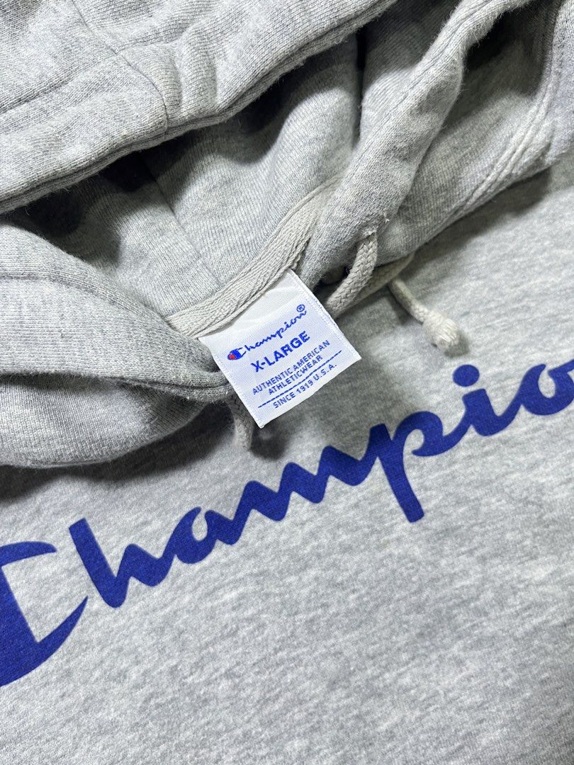Champion Hoodie (Category: Coats, Jackets and Outerwear) located in Cebu City. Submitted by lottaloots.ceb14 (Listing ID 1468240501, Image 3). Description: .