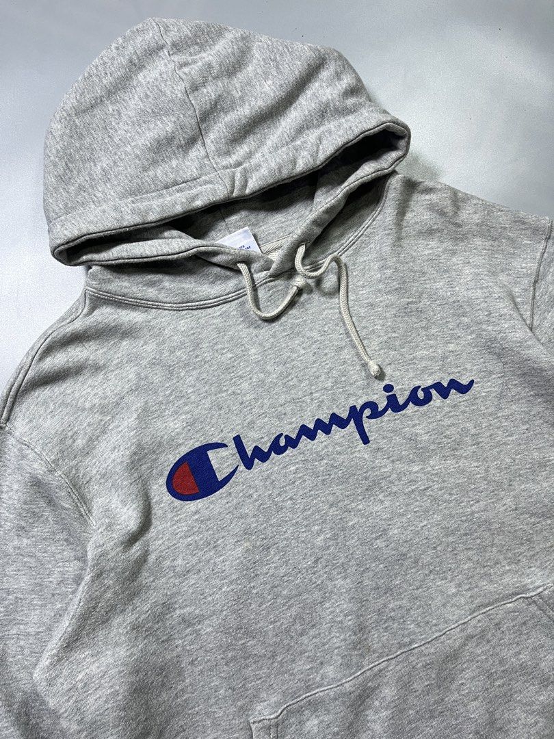 Champion Hoodie (Category: Coats, Jackets and Outerwear) located in Cebu City. Submitted by lottaloots.ceb14 (Listing ID 1468240501, Image 2). Description: .