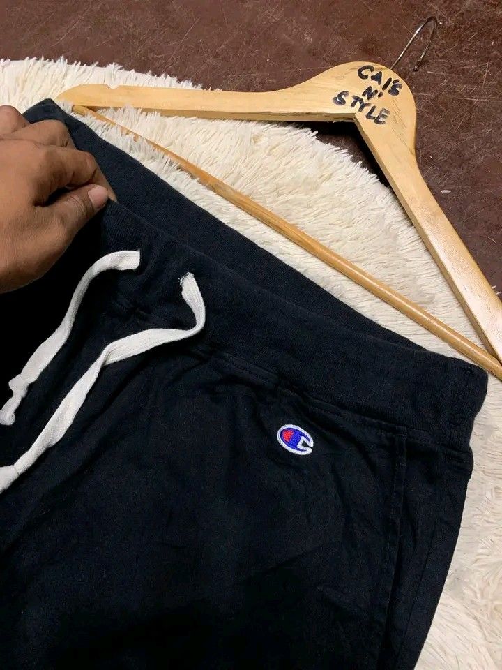 Champion jogger pants (Category: Joggers) located in Lianga. Submitted by legitseller12345678 (Listing ID 1468228779, Image 3). Description: Champion jogger pants📌 Excellent to new 9.8/10 Color rate Waistline 32-36 Length 40 Stretchable Solid nito💯 Mine 350 plus sf Payment first Unli vouch/Vc with items for safety Mop: Gcash Courier: J&T Mine or Dm to purchase📩.