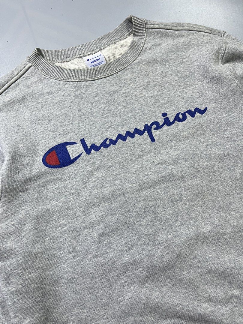 Champion Sweater (Category: Coats, Jackets and Outerwear) located in Cebu City. Submitted by lottaloots.ceb14 (Listing ID 1468240297, Image 2). Description: .