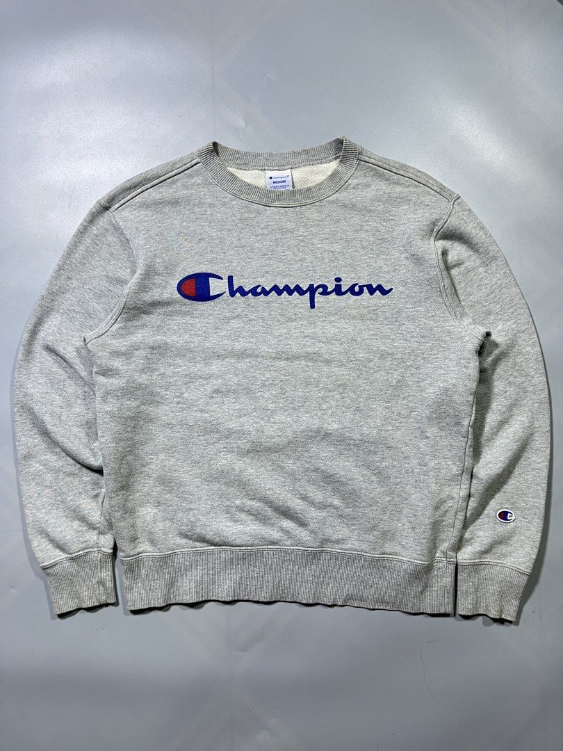 Champion Sweater (Category: Coats, Jackets and Outerwear) located in Cebu City. Submitted by lottaloots.ceb14 (Listing ID 1468240297, Image 1). Description: .